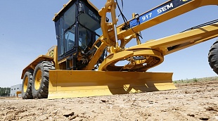 Автогрейдер SEM917