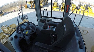 Фронтальный погрузчик SEM655D