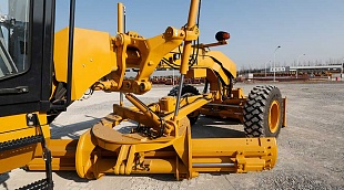 Автогрейдер SEM922 AWD