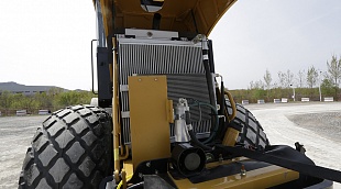 Уплотнитель грунта SEM510