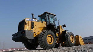 Фронтальный погрузчик SEM656D