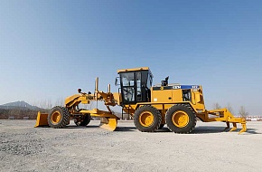 Автогрейдер SEM922 AWD