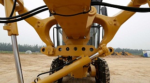 Автогрейдер SEM919