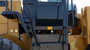 Фронтальный погрузчик SEM655D