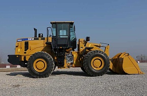 Фронтальный погрузчик SEM656D